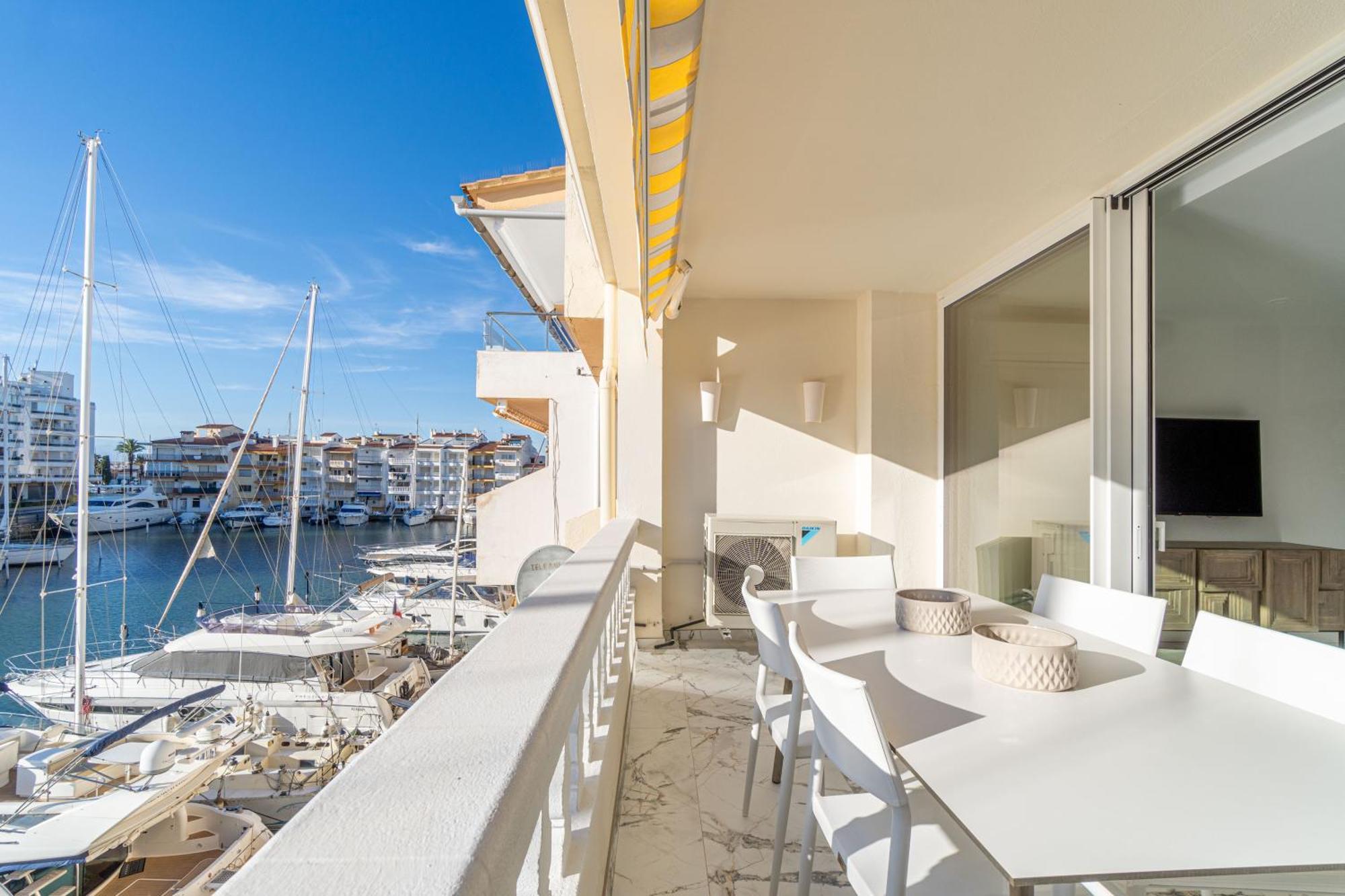 Apartamento Moderno Apartamento Frente Al Canal Con Terrazas Ampuriabrava Exterior foto